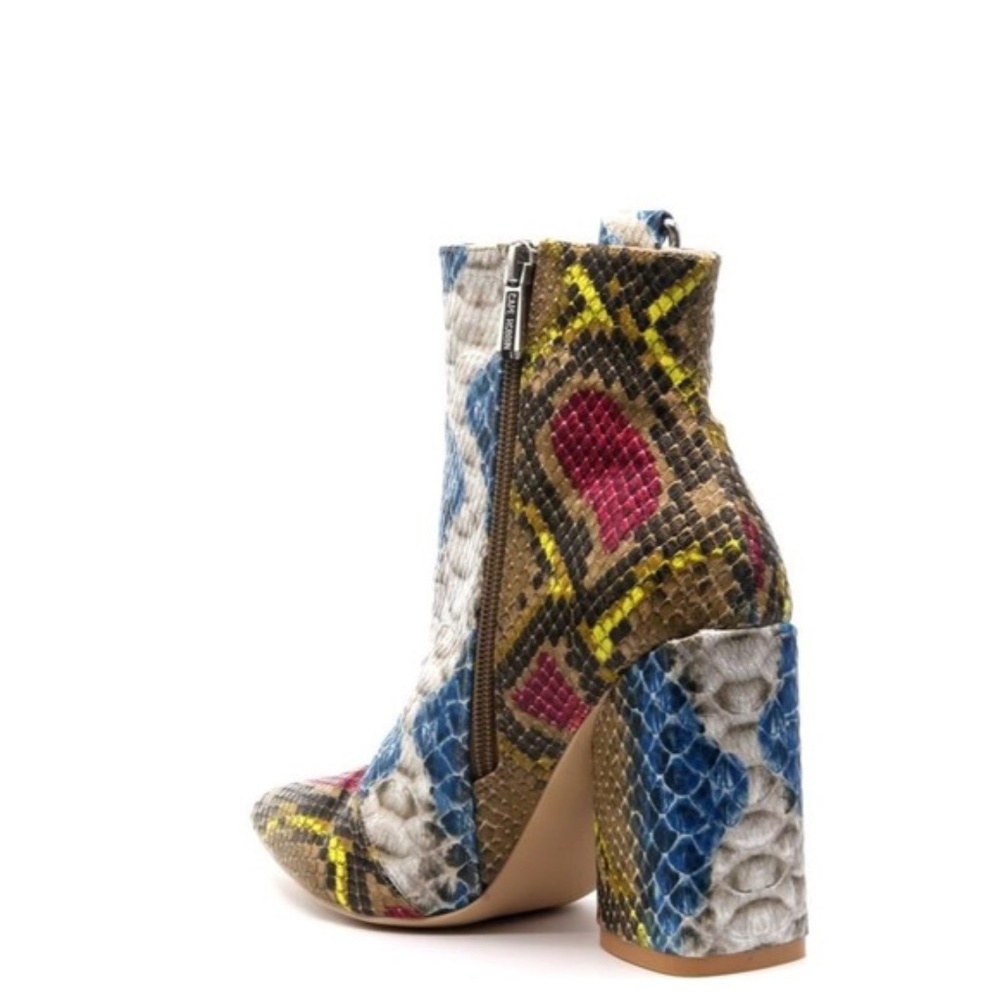 1 left!!! Cape Robin Multi Colored Snake Booties - Picture 3 of 7